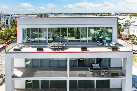 $2,500,000 | 246 Northeast 6th Avenue, Unit PH, Delray Beach, FL 33483