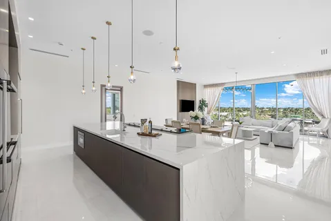 $2,500,000 | 246 Northeast 6th Avenue, Unit PH, Delray Beach, FL 33483