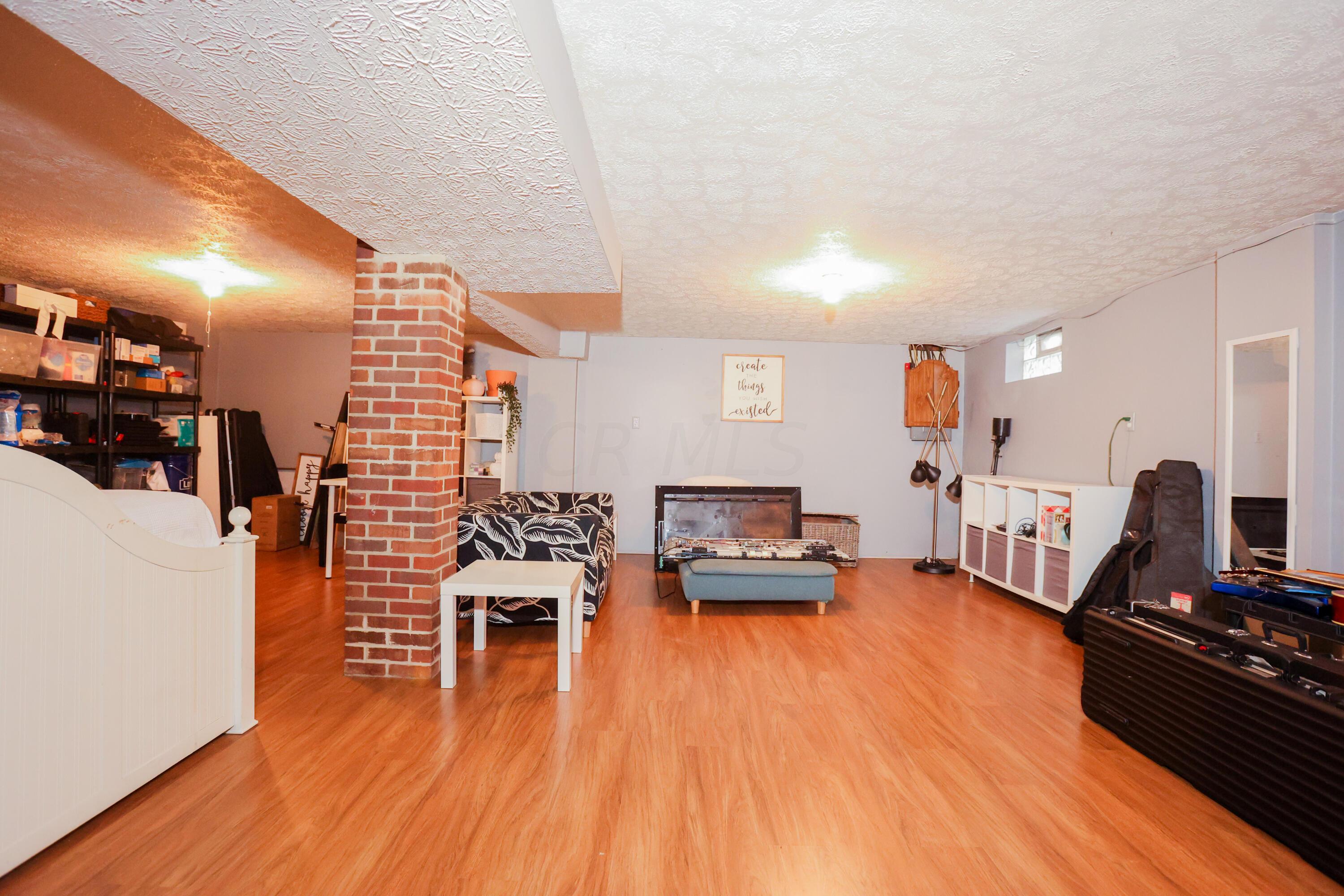 2792 Hillgate Road Columbus, OH 43207 - Photo 17 of 21 Photo Nov 11, 10 34 42 AM