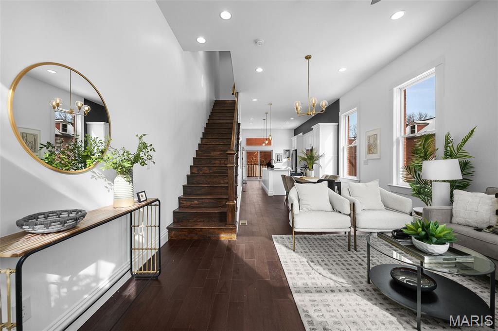 1027 Lami Street St. Louis, MO 63104 - Photo 4 of 34