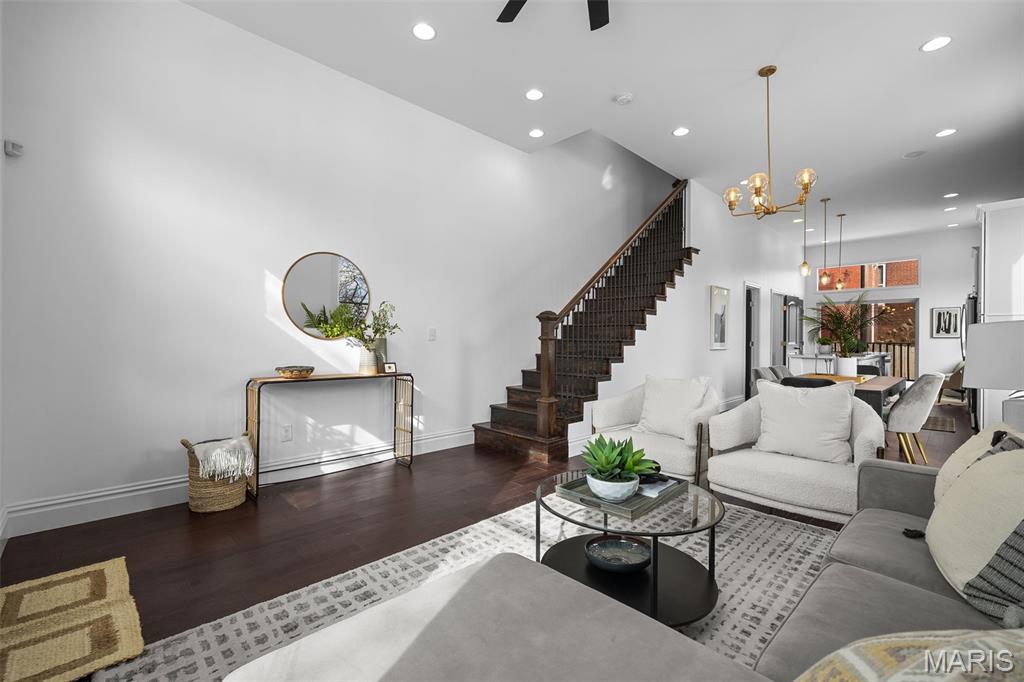 1027 Lami Street St. Louis, MO 63104 - Photo 5 of 34