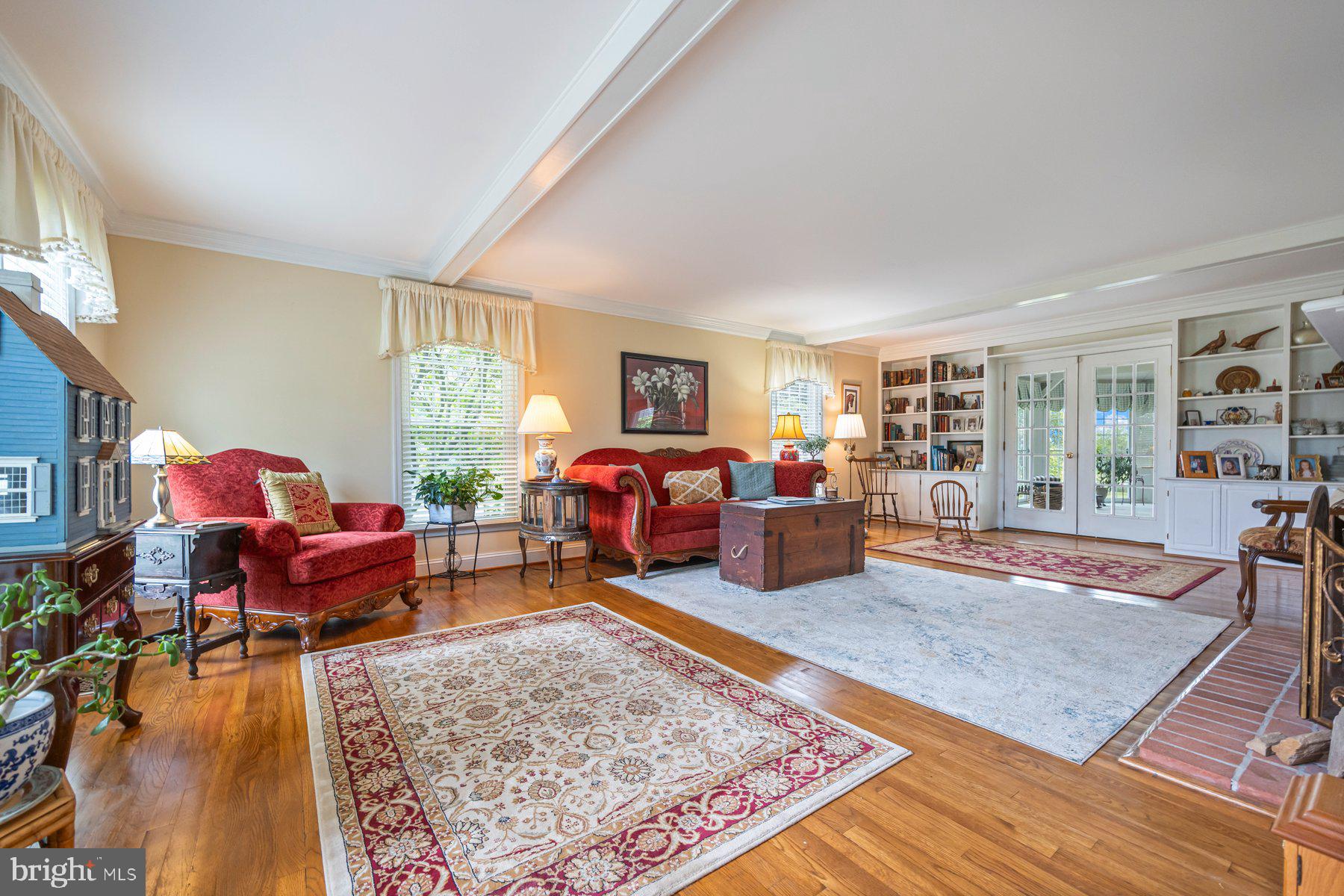 13725 Oster Farm Road West Friendship, MD 21794 - Photo 15 of 45 Living Room