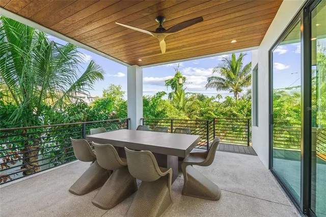 $4,500,000 | 135 Grant Drive, Sarasota, FL 34236