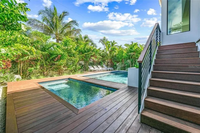 $4,500,000 | 135 Grant Drive, Sarasota, FL 34236