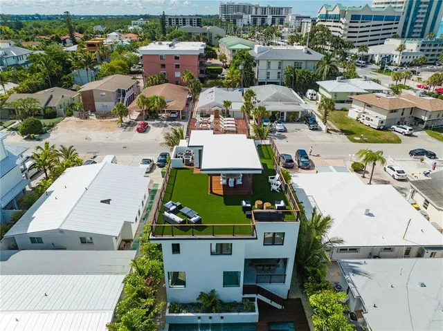 $4,500,000 | 135 Grant Drive, Sarasota, FL 34236