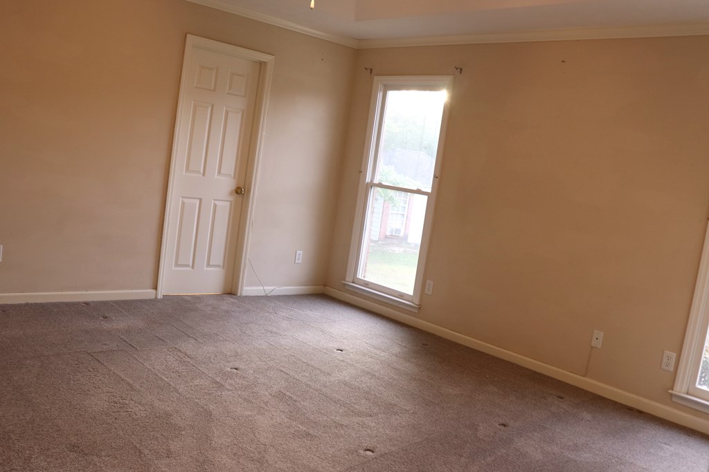 6008 Walters Loop Columbus, GA 31907 - Photo 18 of 33 an empty room with windows