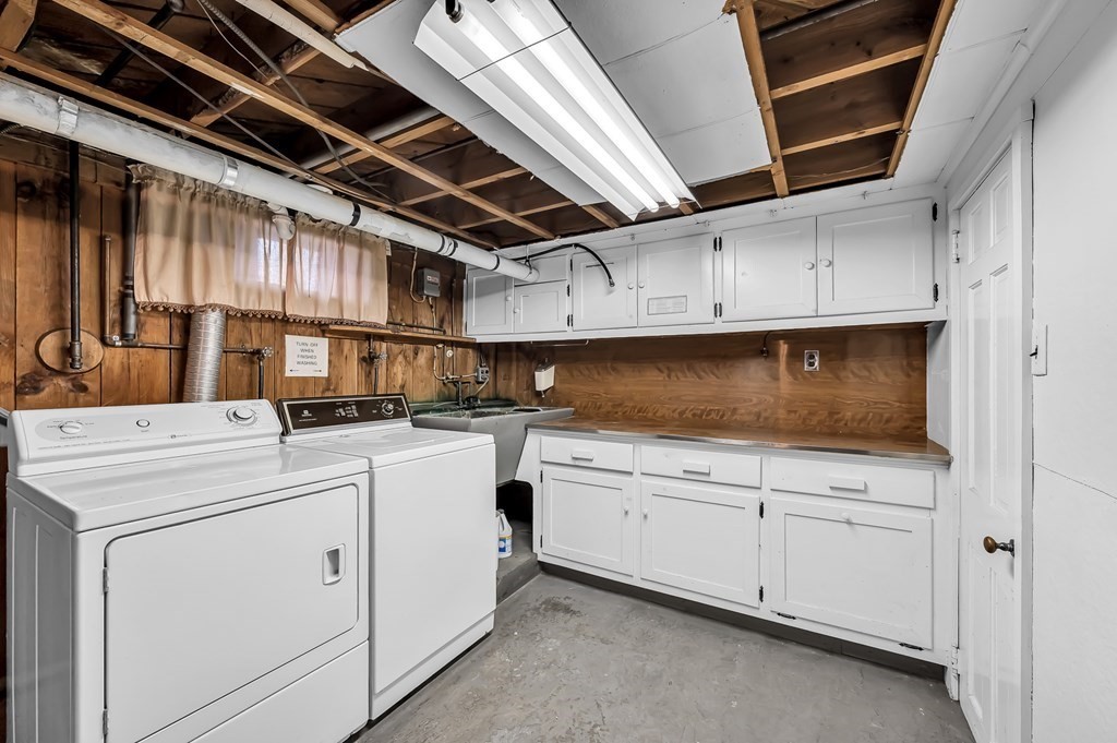 20 Lenox Road Holyoke, MA 01040 - Photo 28 of 36 a utility room with dryer and washer