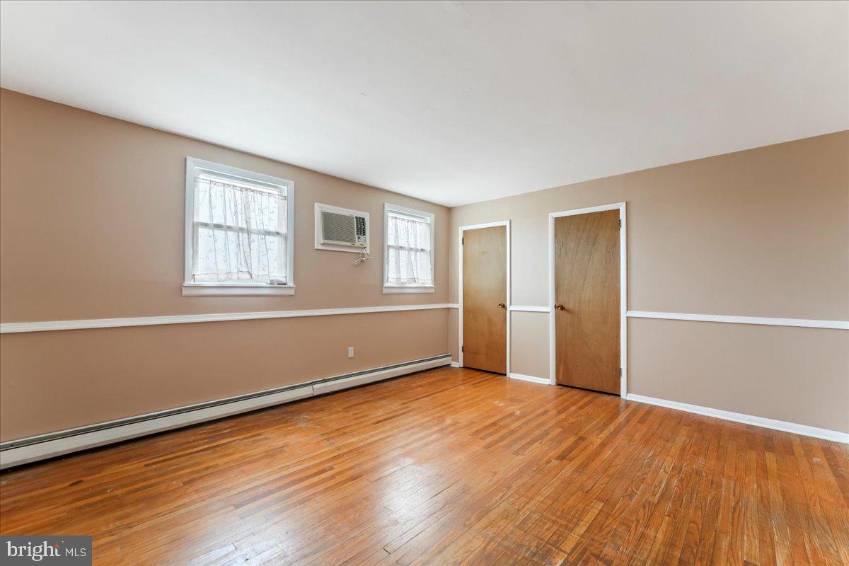 12048 Covert Road Philadelphia, PA 19154 - Photo 13 of 19 Gallery Image 13