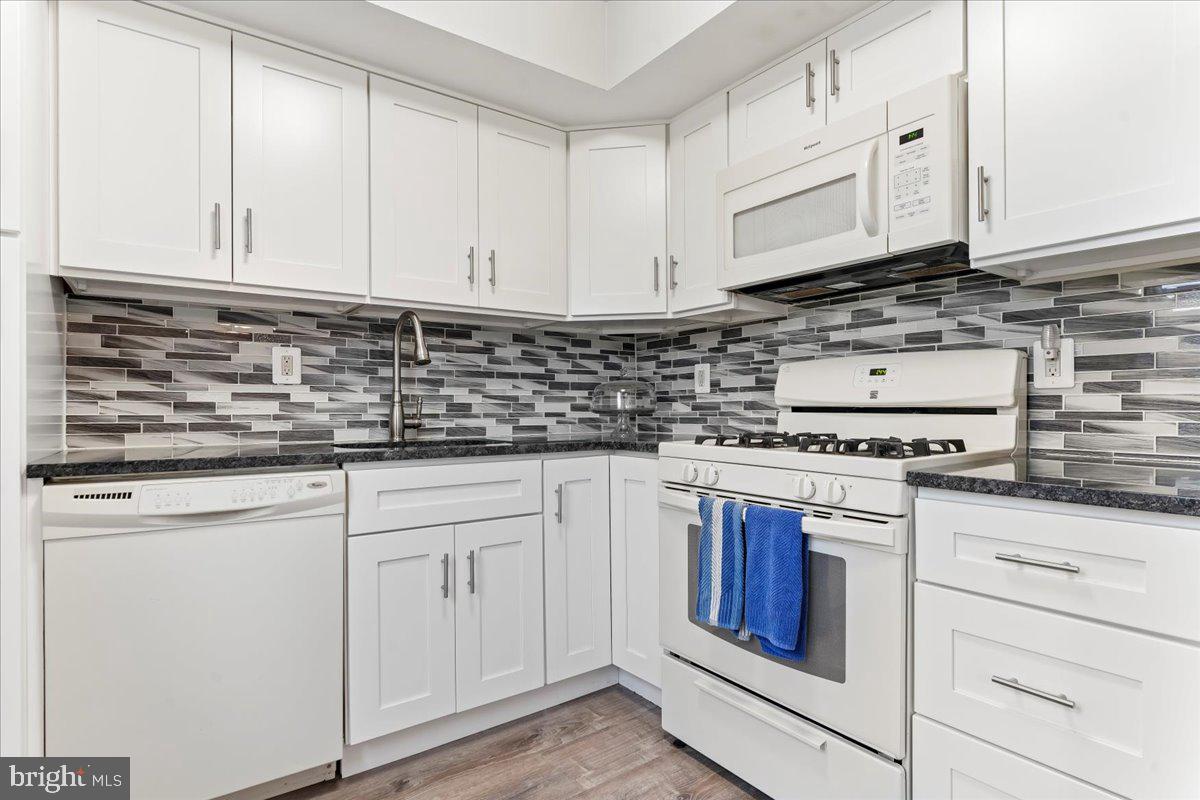 12048 Covert Road Philadelphia, PA 19154 - Photo 7 of 19 Gallery Image 7