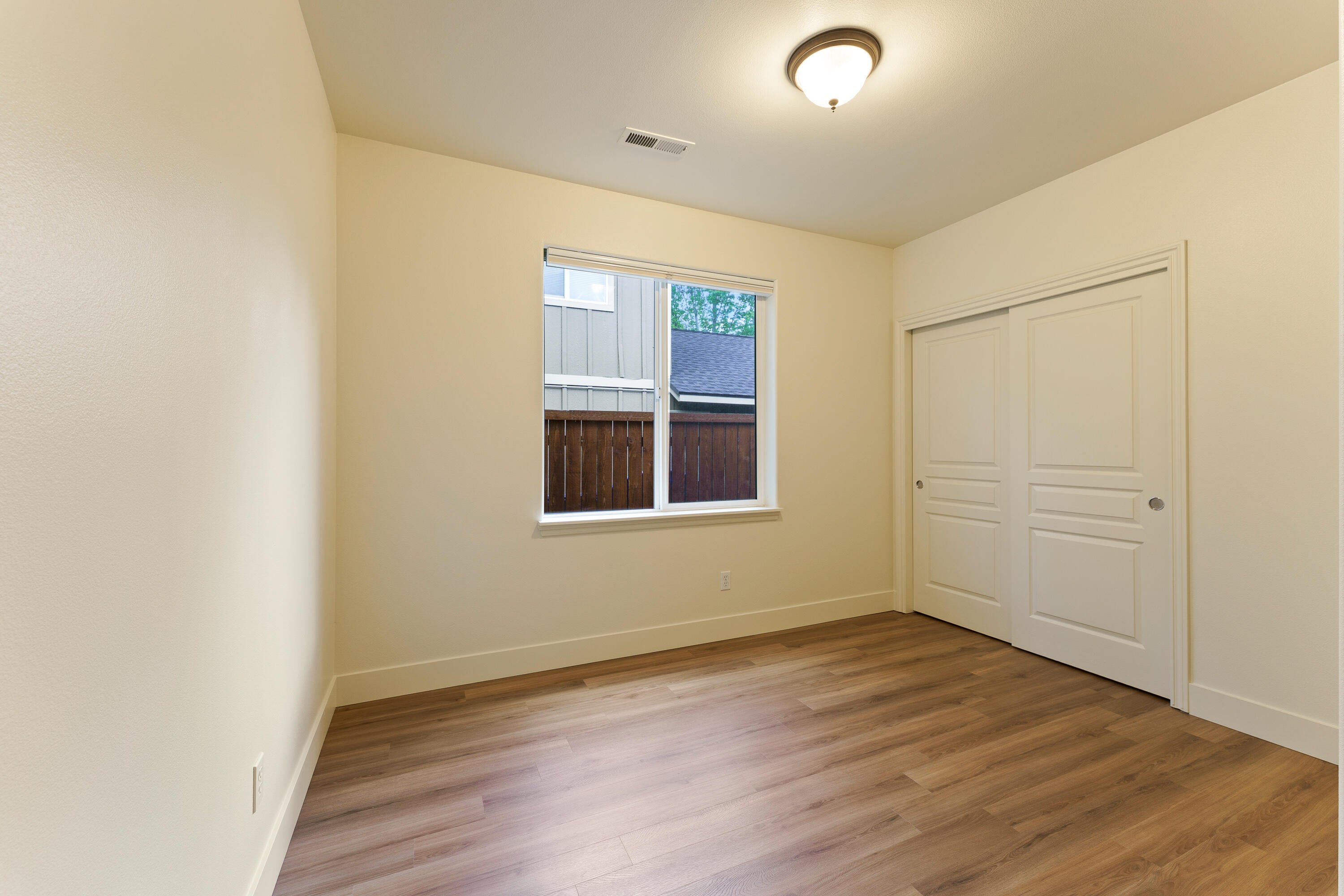19486 Brookside Way Bend, OR 97702 - Photo 26 of 27 DSC07293