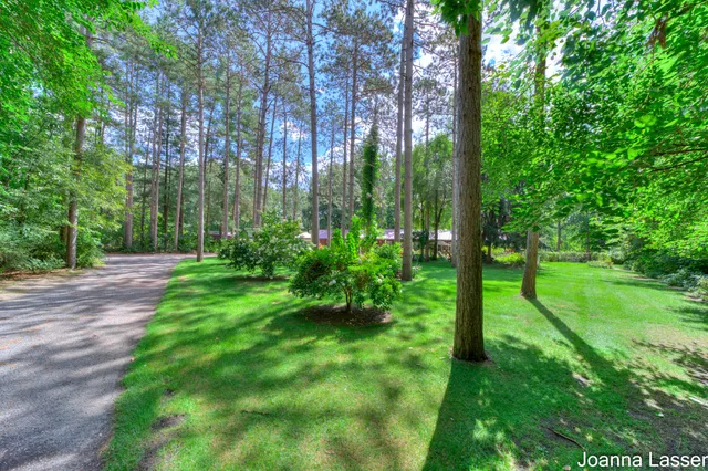 $475,000 | 3944 South Brenlor Drive, Hesperia, MI 49421