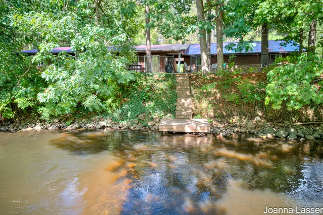 $475,000 | 3944 South Brenlor Drive, Hesperia, MI 49421