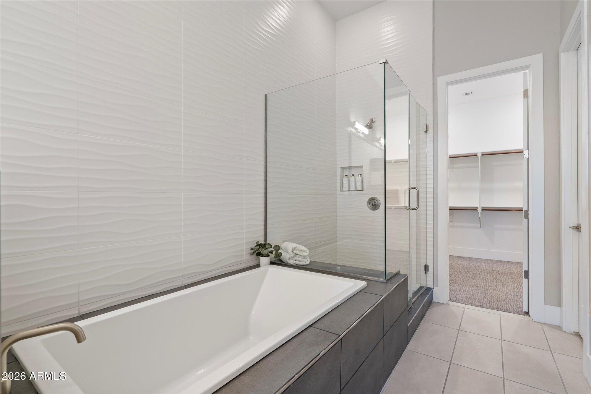 38500 North School House Road, Unit 24 Cave Creek, AZ 85331 - Photo 17 of 38 Primary Bath