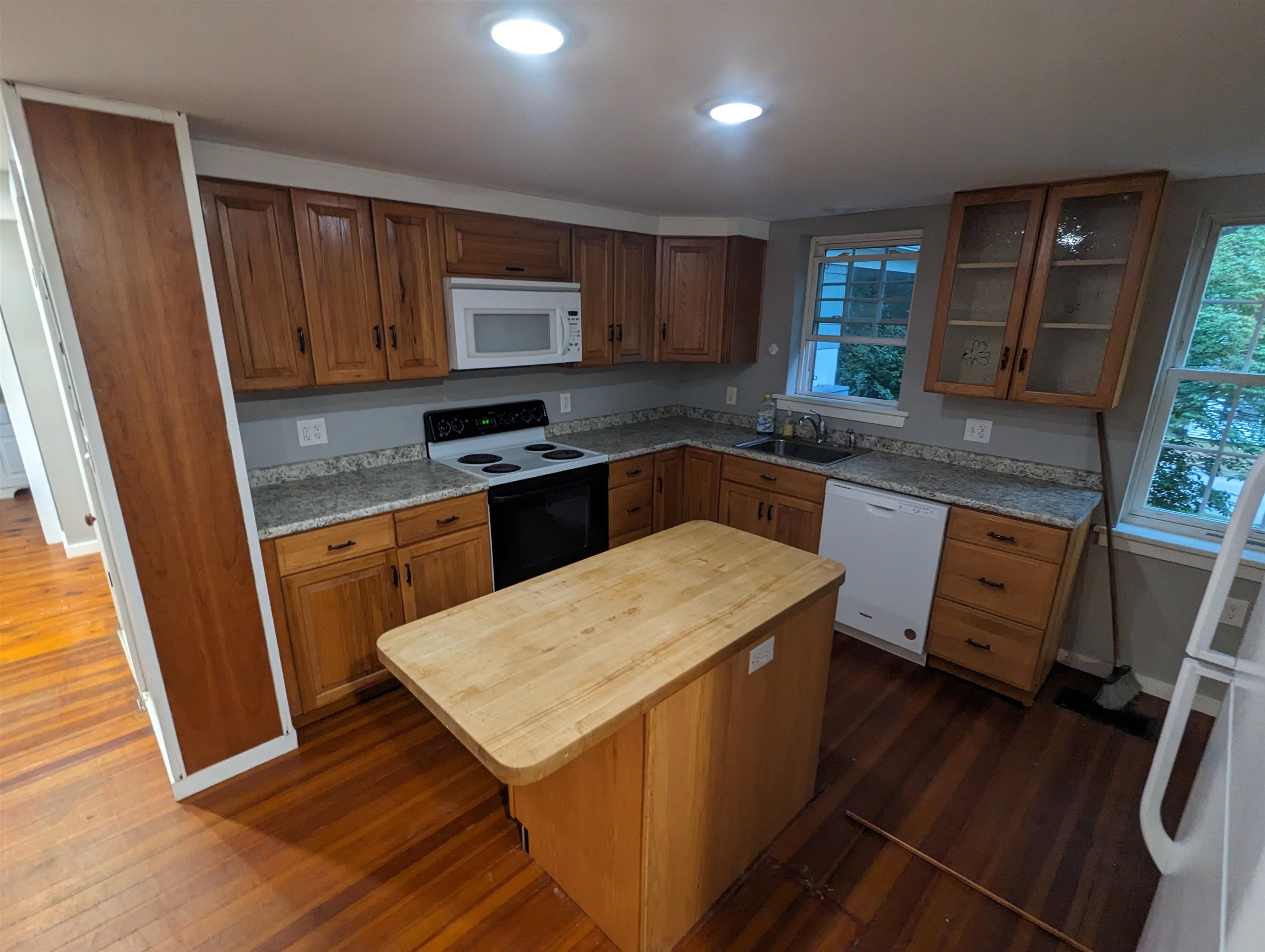 86 A Front Street Merrimack, NH 03054 - Photo 5 of 7