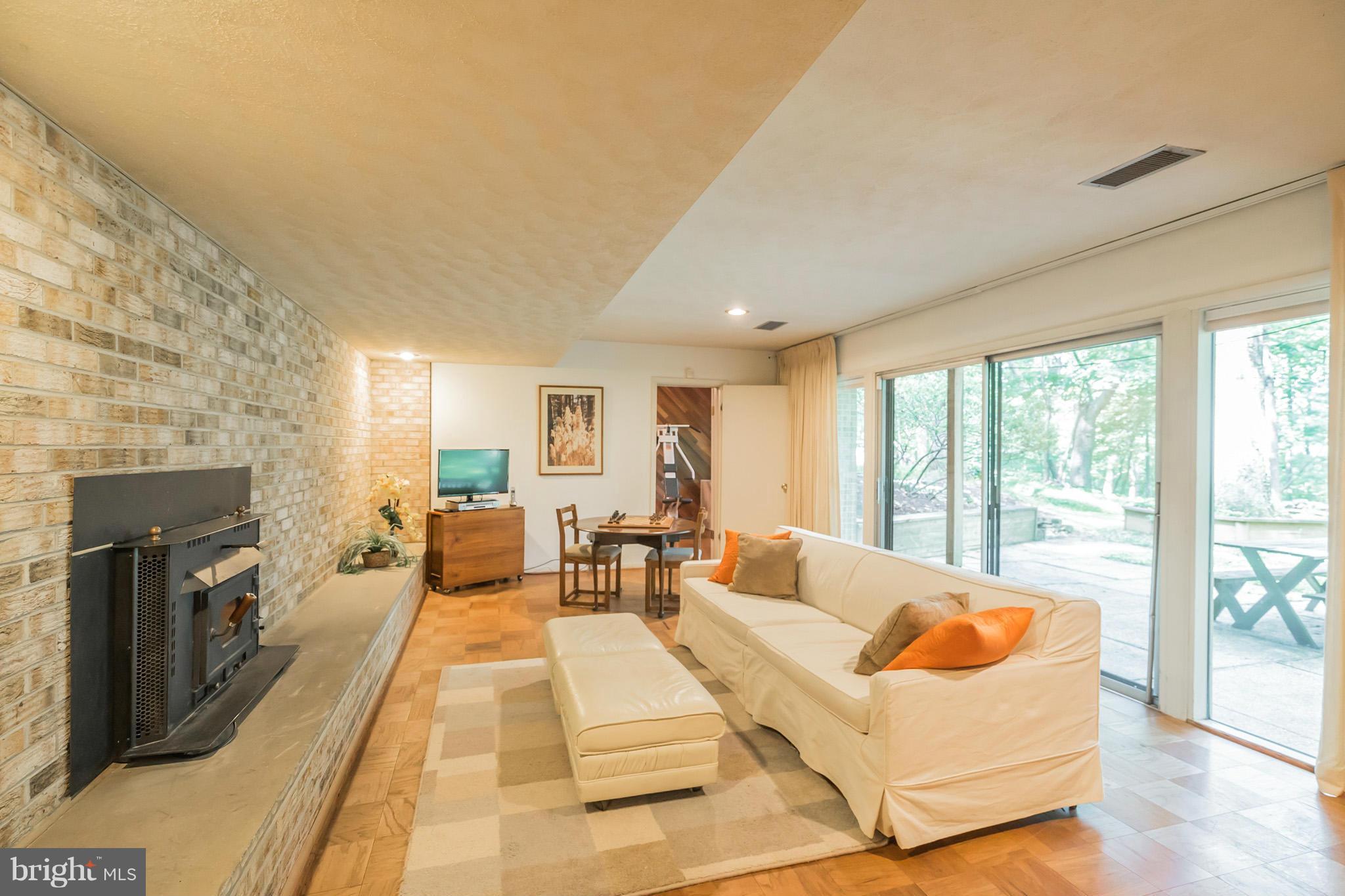 10217 Lloyd Road Potomac, MD 20854 - Photo 19 of 28 24' X 12' Family Room with Parquet Floors