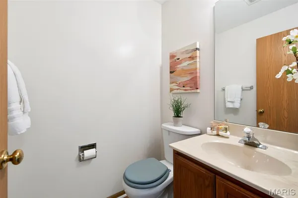 $249,900 | 2813 Caroline Street, St. Louis, MO 63104