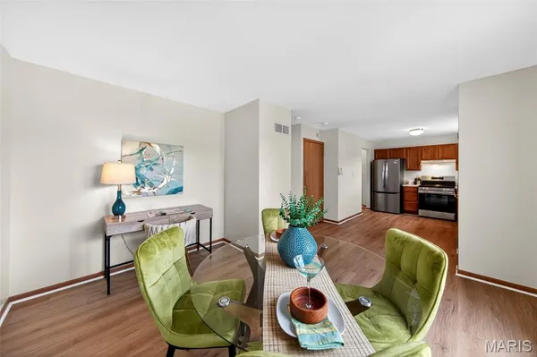 $249,900 | 2813 Caroline Street, St. Louis, MO 63104