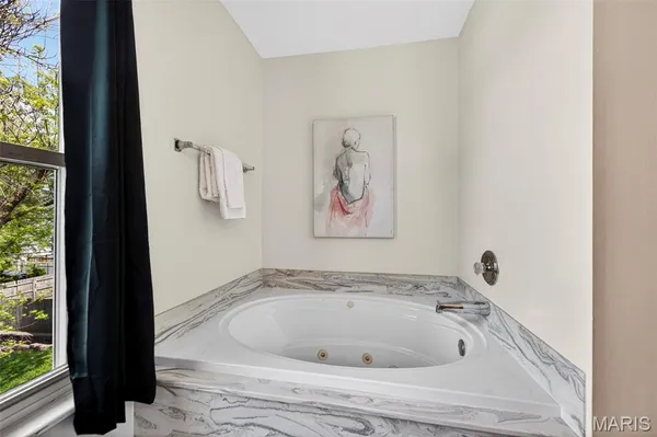 $249,900 | 2813 Caroline Street, St. Louis, MO 63104