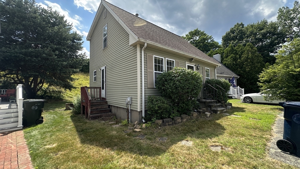 7 Tanners Path Marlborough, MA 01752 - Photo 32 of 34