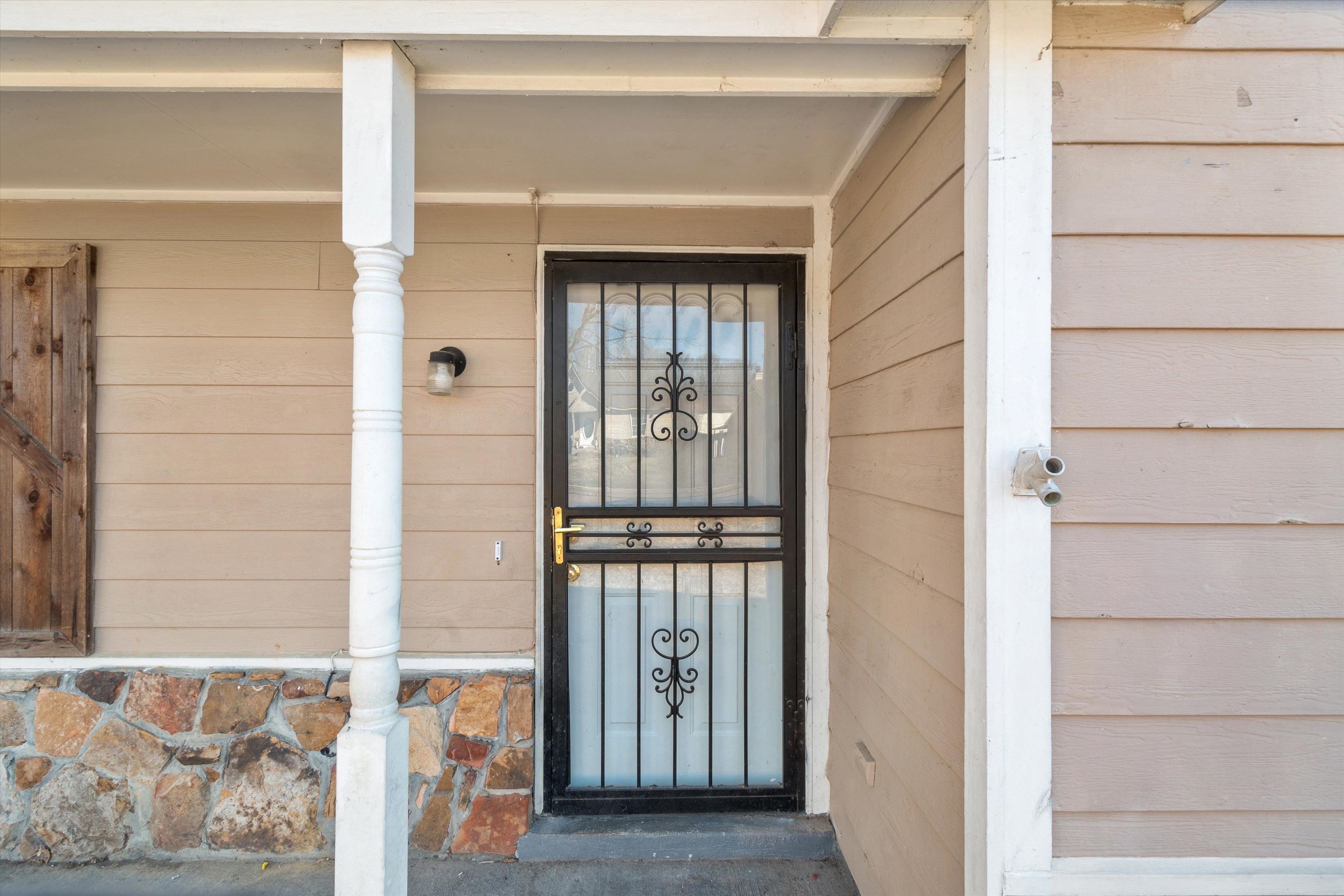 6030 Chadwell Road Millington, TN 38053 - Photo 3 of 28 a view of front door of house