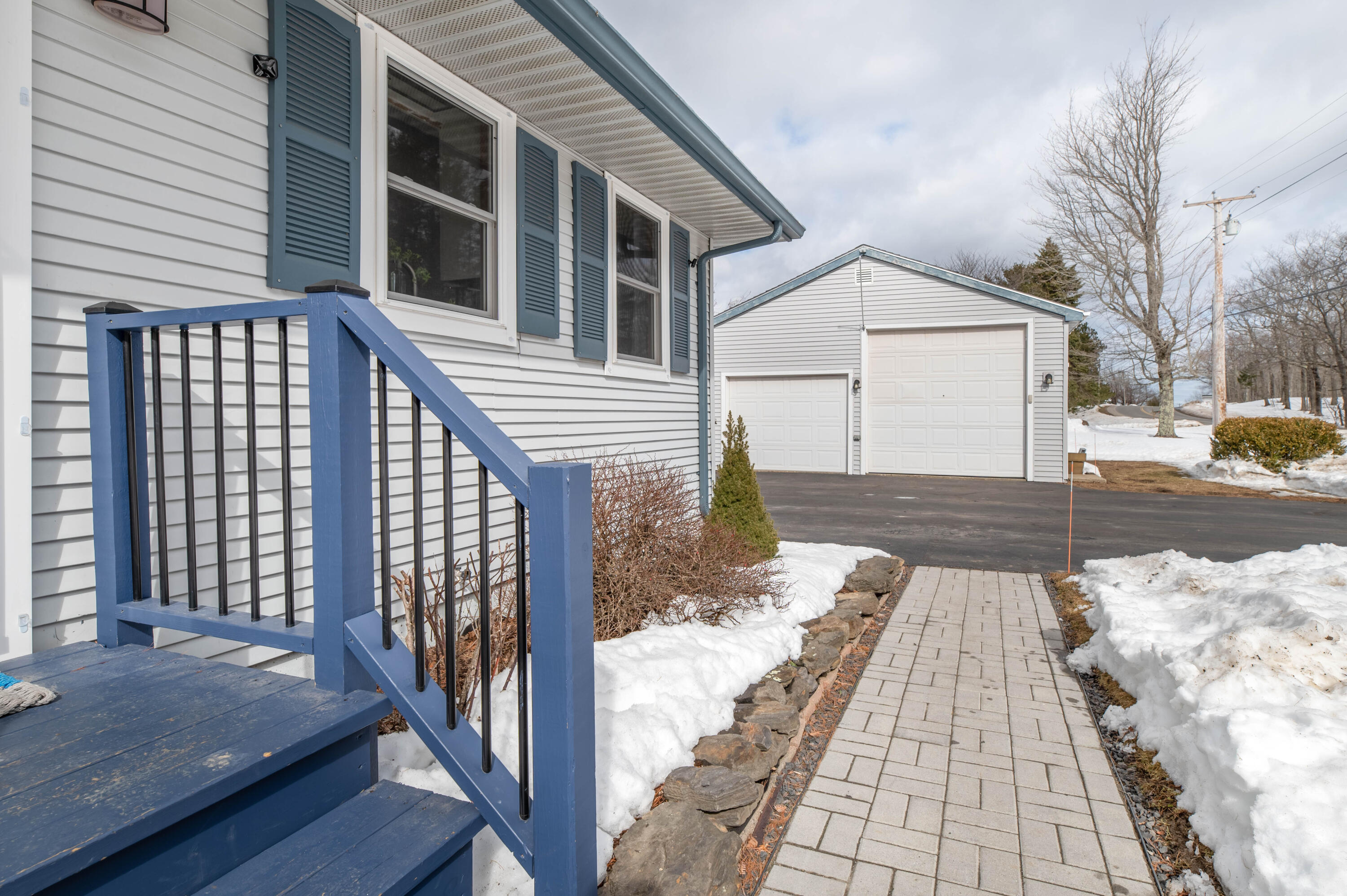 696 Old County Road Rockland, ME 04841 - Photo 37 of 43 696 Old County Road, Rockland 36