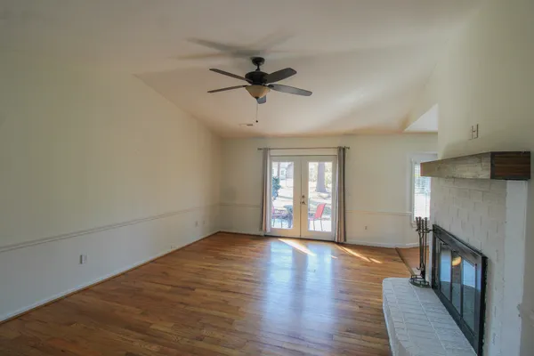 $2,650 | 2004 Vestry Drive, Charleston, SC 29414