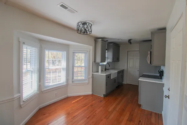 $2,650 | 2004 Vestry Drive, Charleston, SC 29414