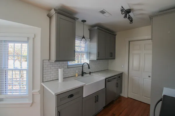 $2,650 | 2004 Vestry Drive, Charleston, SC 29414