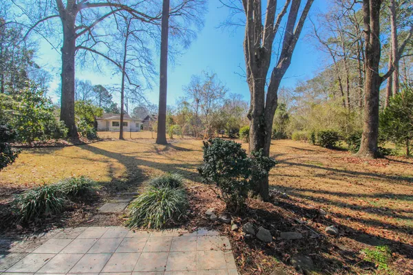 $2,650 | 2004 Vestry Drive, Charleston, SC 29414