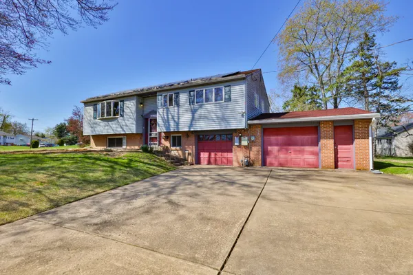 $375,000 | 212 Lea Lane, Warminster, PA 18974