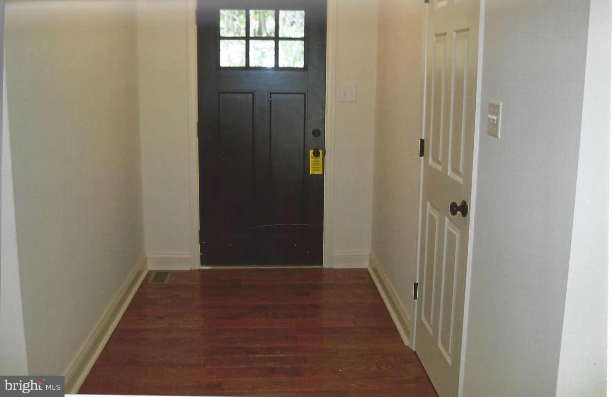 525 Bailiff Road North East, MD 21901 - Photo 6 of 28 Interior (General)