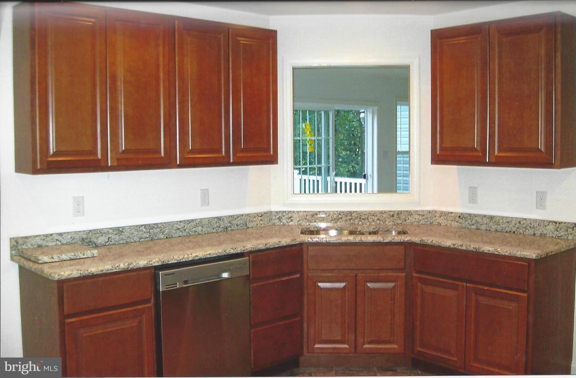 525 Bailiff Road North East, MD 21901 - Photo 7 of 28 Kitchen