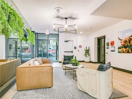 $2,955 | 2500 Longview Street, Unit 223, Austin, TX 78705