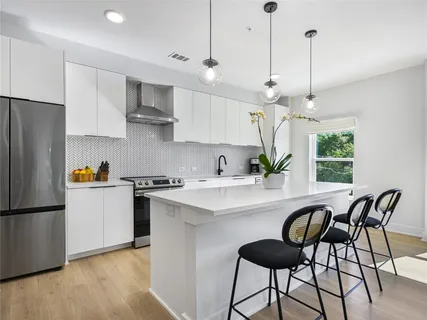 $2,955 | 2500 Longview Street, Unit 223, Austin, TX 78705