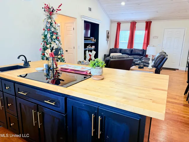 $200,000 | 1116 James Road, Gore Springs, MS 38929