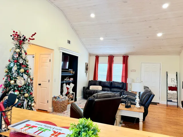 $200,000 | 1116 James Road, Gore Springs, MS 38929