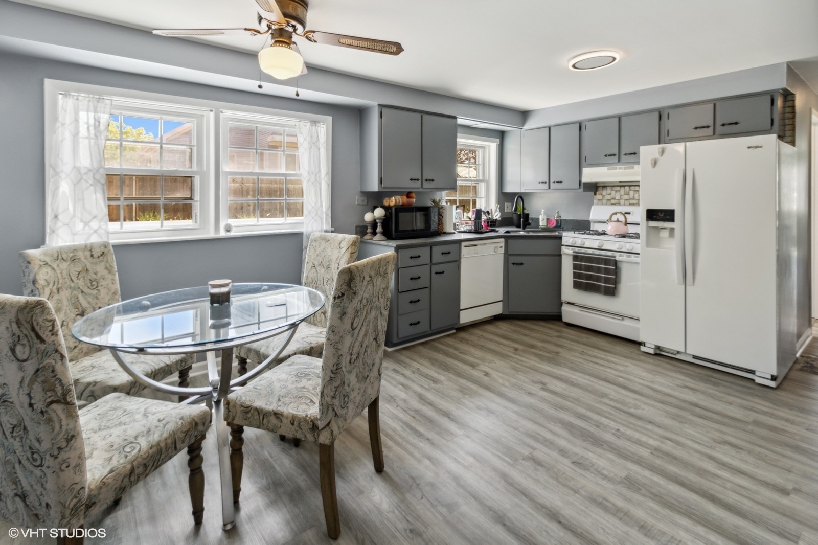 323 Marshall Road Bensenville, IL 60106 - Photo 17 of 27 Gallery Image 17