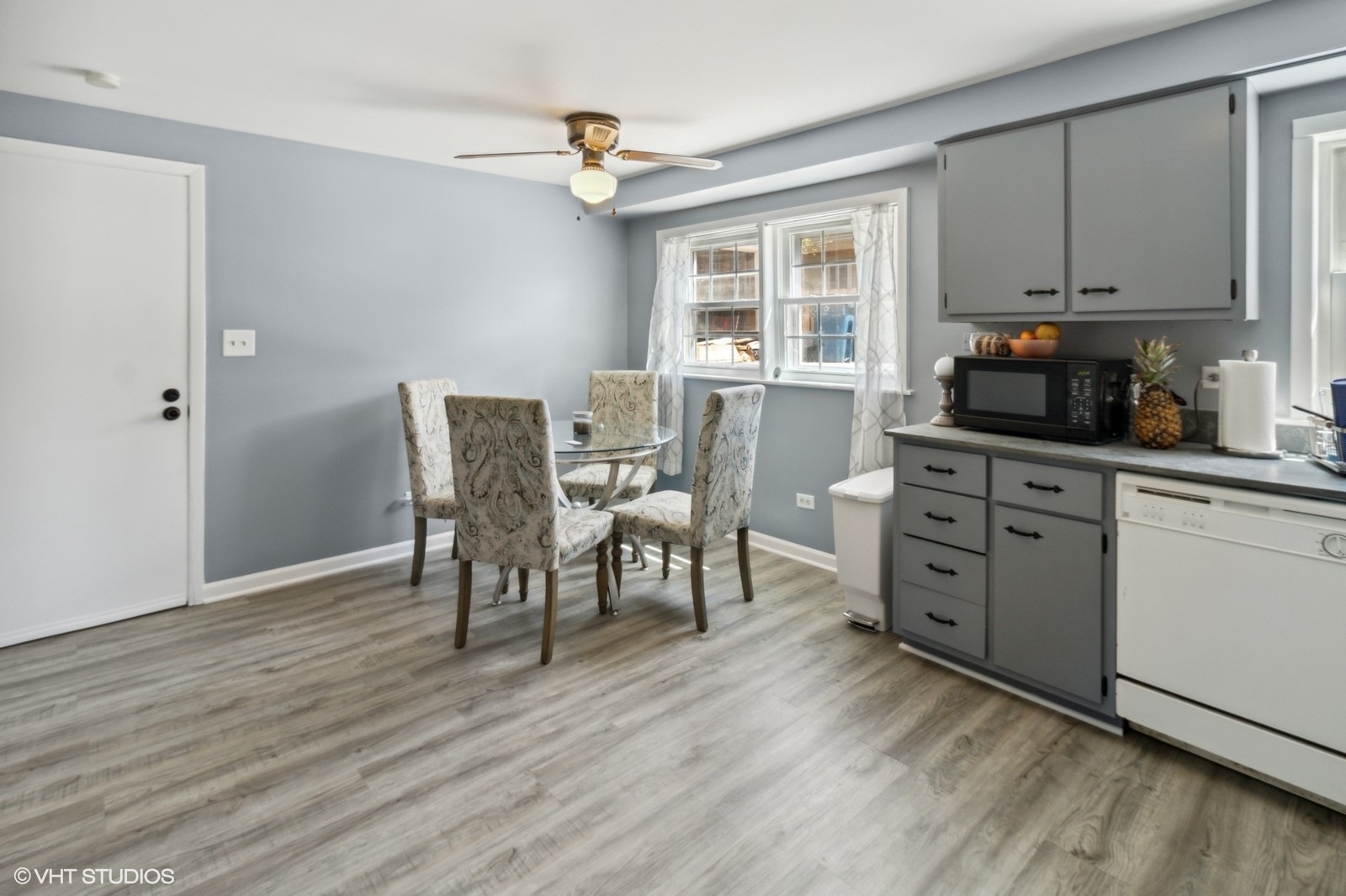323 Marshall Road Bensenville, IL 60106 - Photo 18 of 27 Gallery Image 18