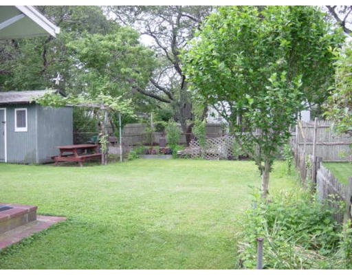 139 Colonial Road Marshfield, MA 02050 - Photo 3 of 3 Gallery Image 3