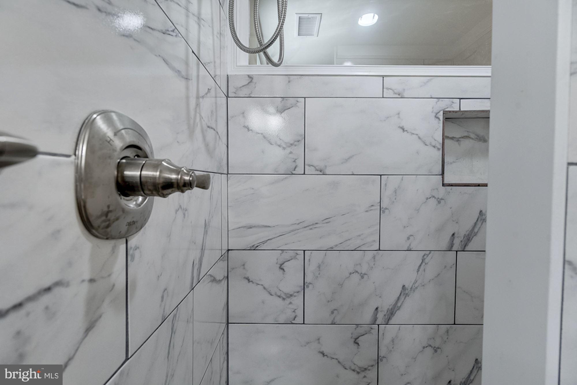 2806 Elliott Street Baltimore, MD 21224 - Photo 29 of 40 Full Bath