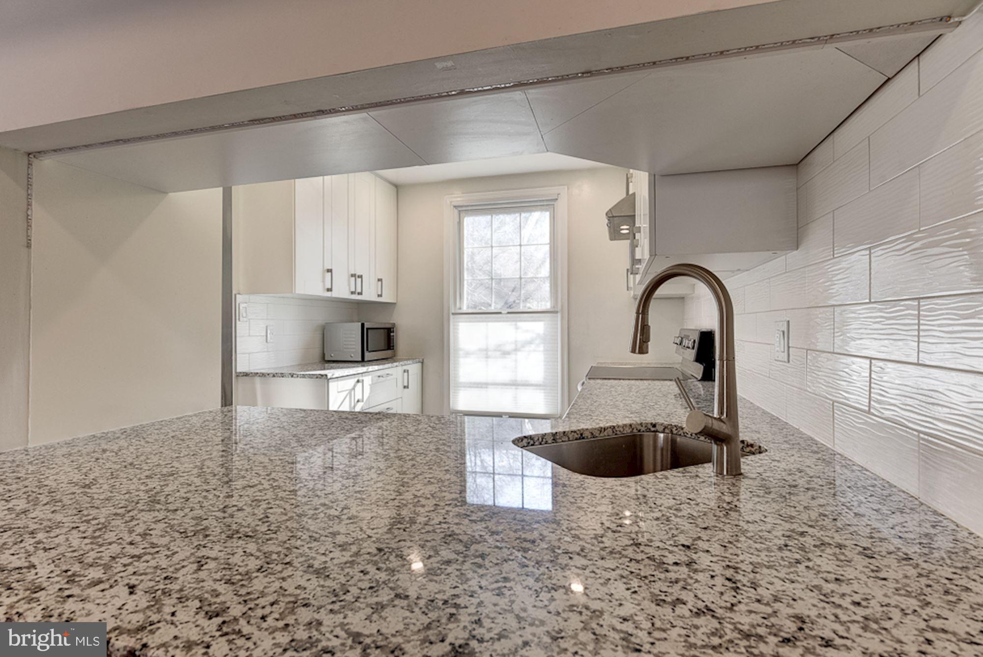 2806 Elliott Street Baltimore, MD 21224 - Photo 6 of 40 Granite Countertops