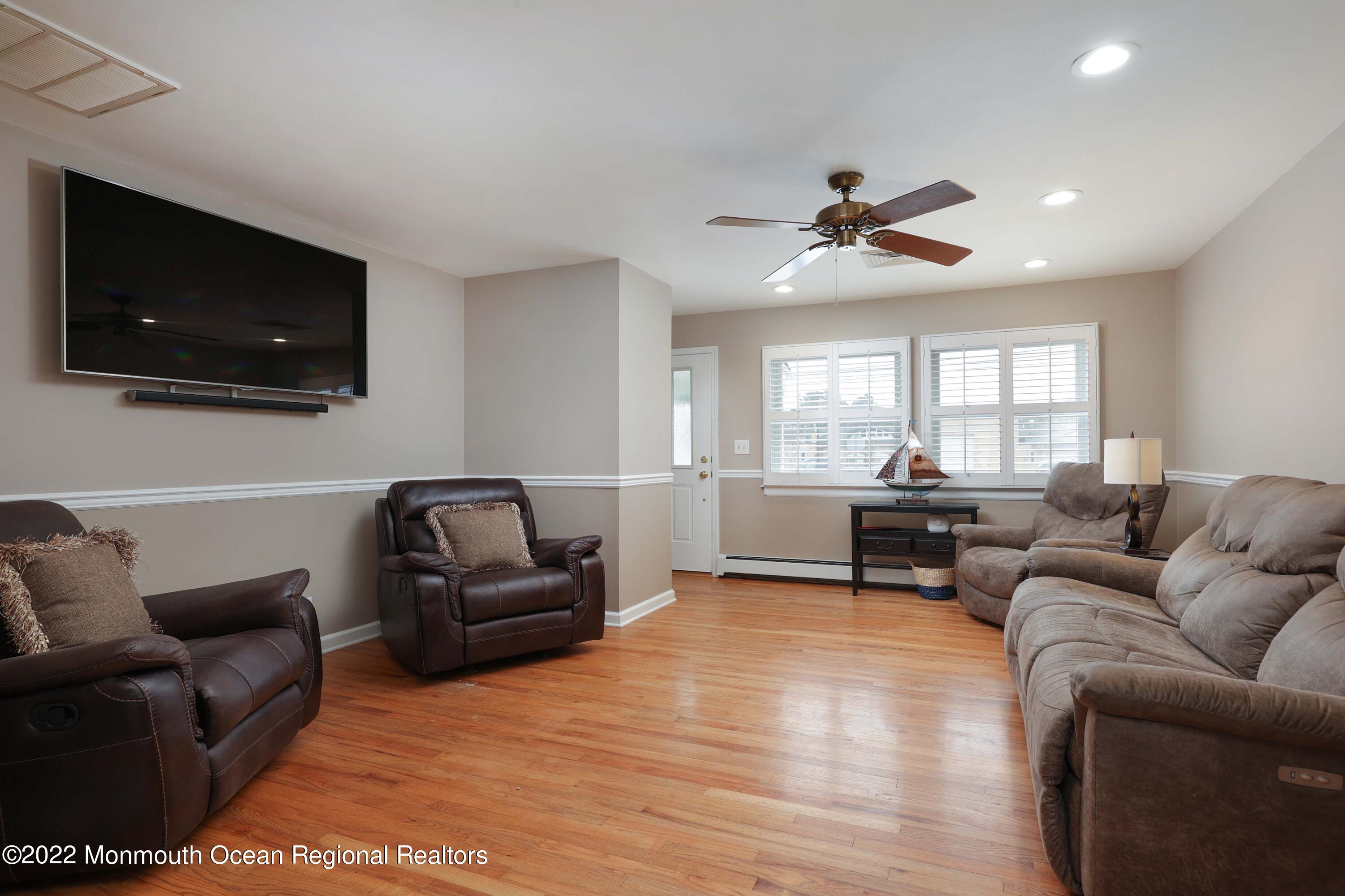 2229 Edgar Road Point Pleasant, NJ 08742 - Photo 7 of 23 Bright and Sunny Living Room