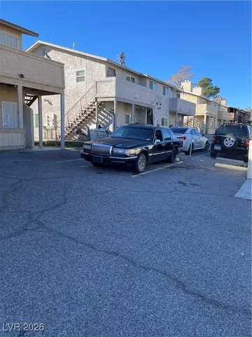 $1,300 | 6229 Yerba Lane, Unit B, Las Vegas, NV 89108