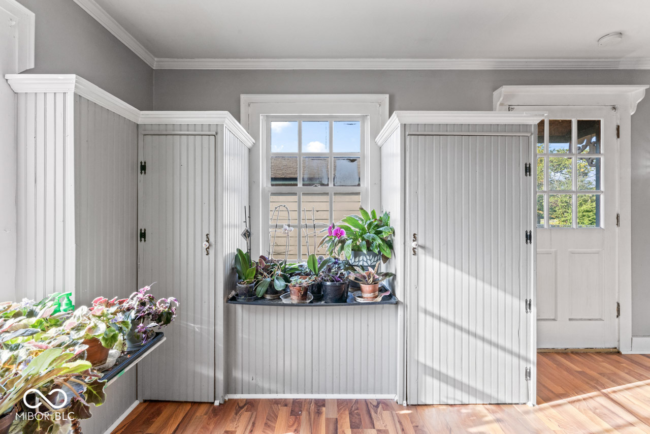 6908 Mendenhall Road Indianapolis, IN 46221 - Photo 12 of 45