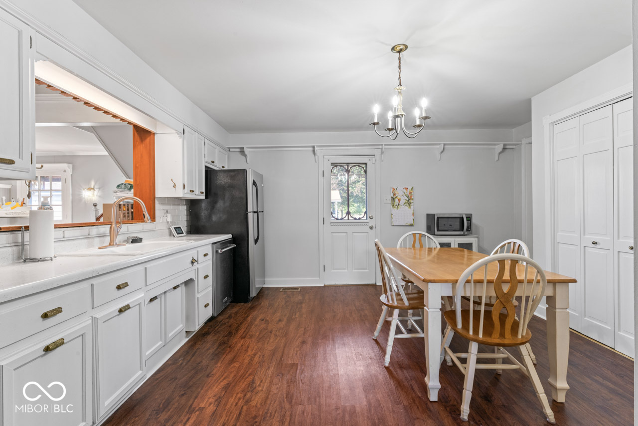 6908 Mendenhall Road Indianapolis, IN 46221 - Photo 14 of 45