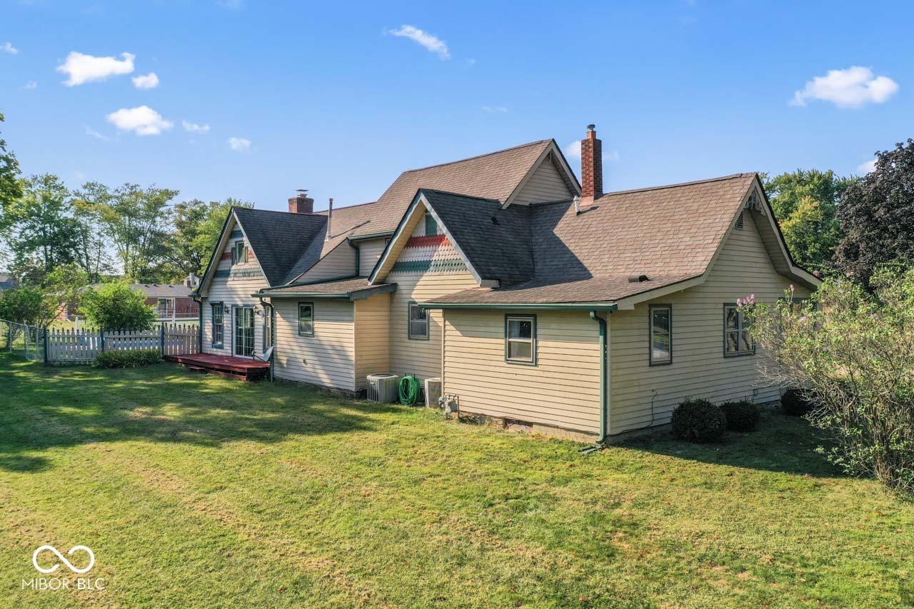 6908 Mendenhall Road Indianapolis, IN 46221 - Photo 5 of 45