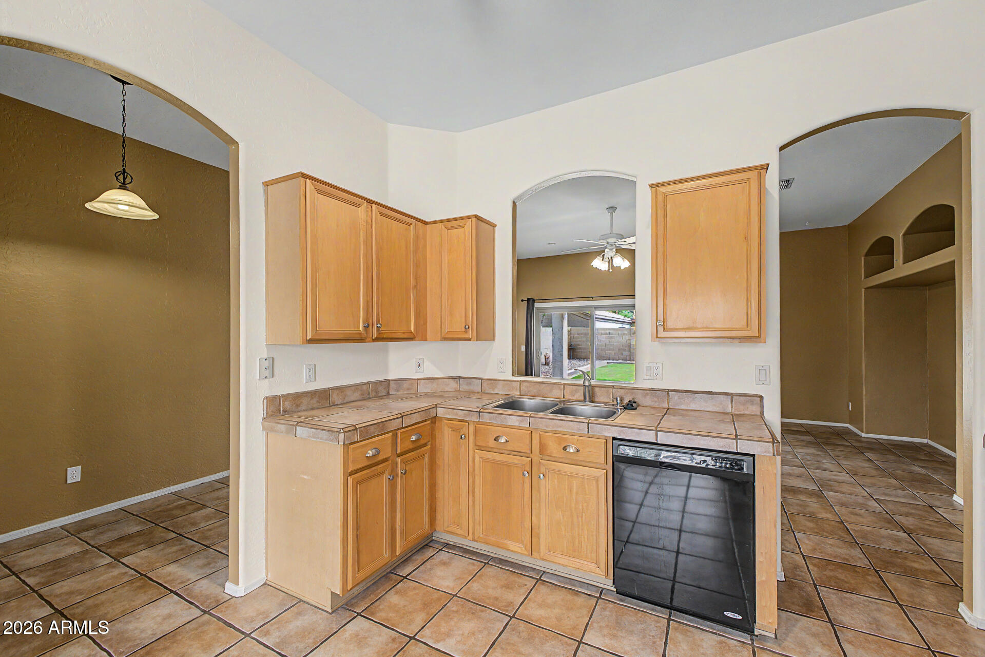 741 East Ranch Road Gilbert, AZ 85296 - Photo 13 of 39