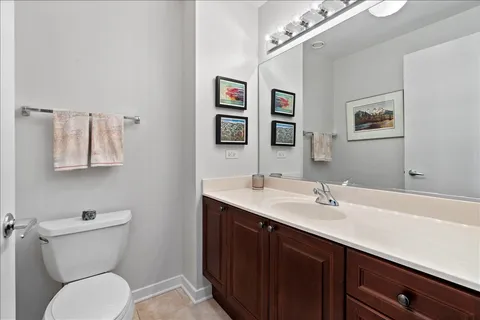 $399,000 | 330 West Grand Avenue, Unit 1104, Chicago, IL 60654