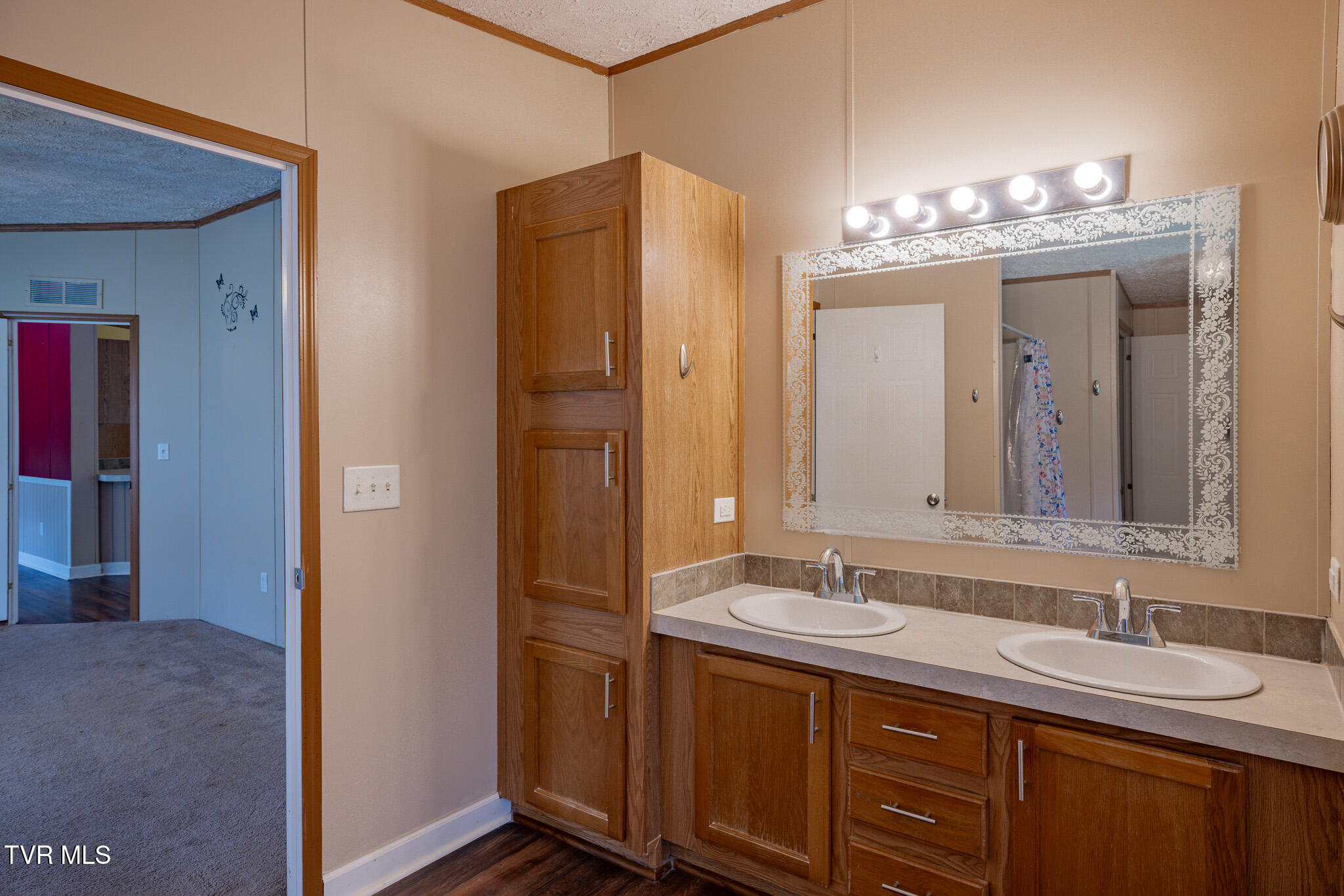 4035 Ridge Road Kingsport, TN 37660 - Photo 9 of 35 1R9A8645-HDR