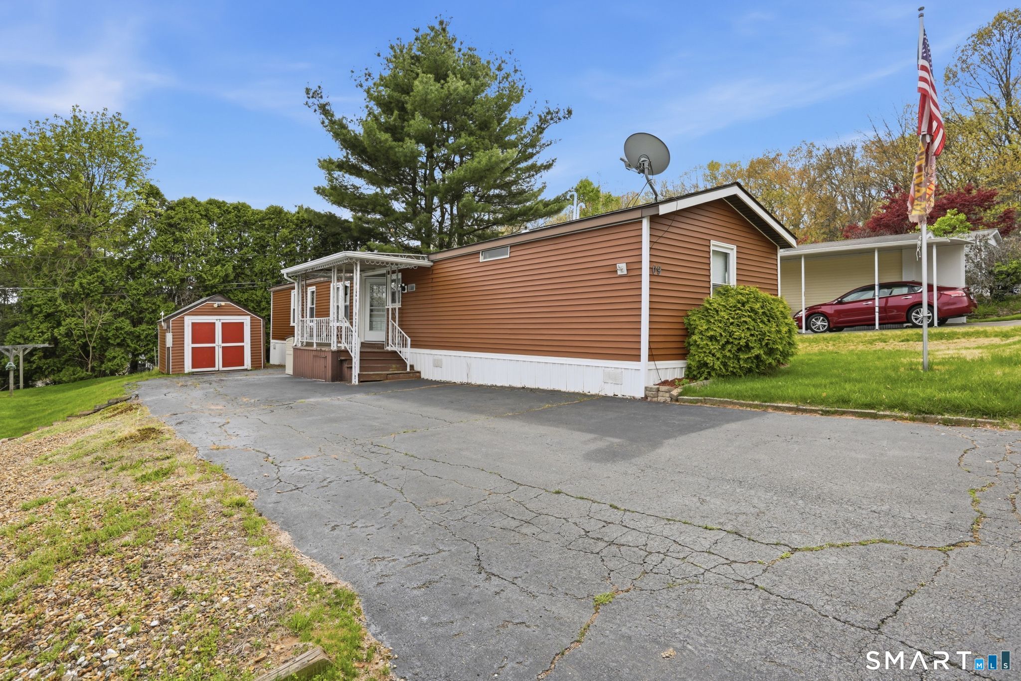 325 Kelly Road Vernon, CT 06066 - Photo 5 of 37